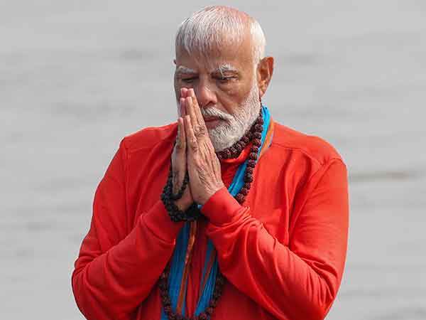 महाकुंभ 2025 : संगम पर स्नान के बाद प्रधानमंत्री मोदी ने कहा